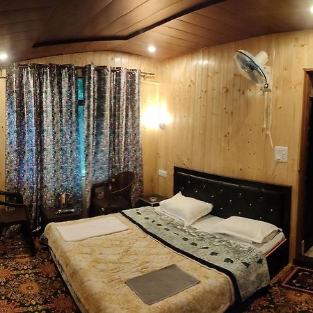 Dream River Resort Pahalgām Esterno foto