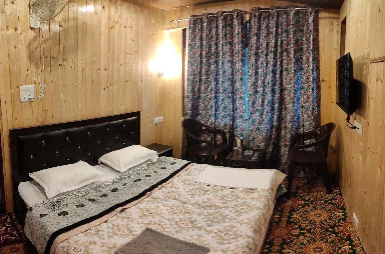 Dream River Resort Pahalgām Esterno foto