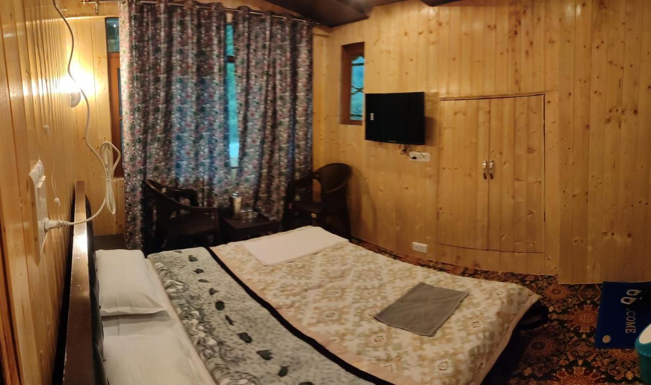Dream River Resort Pahalgām Esterno foto