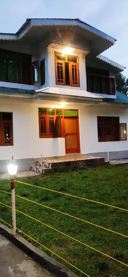 Dream River Resort Pahalgām Esterno foto