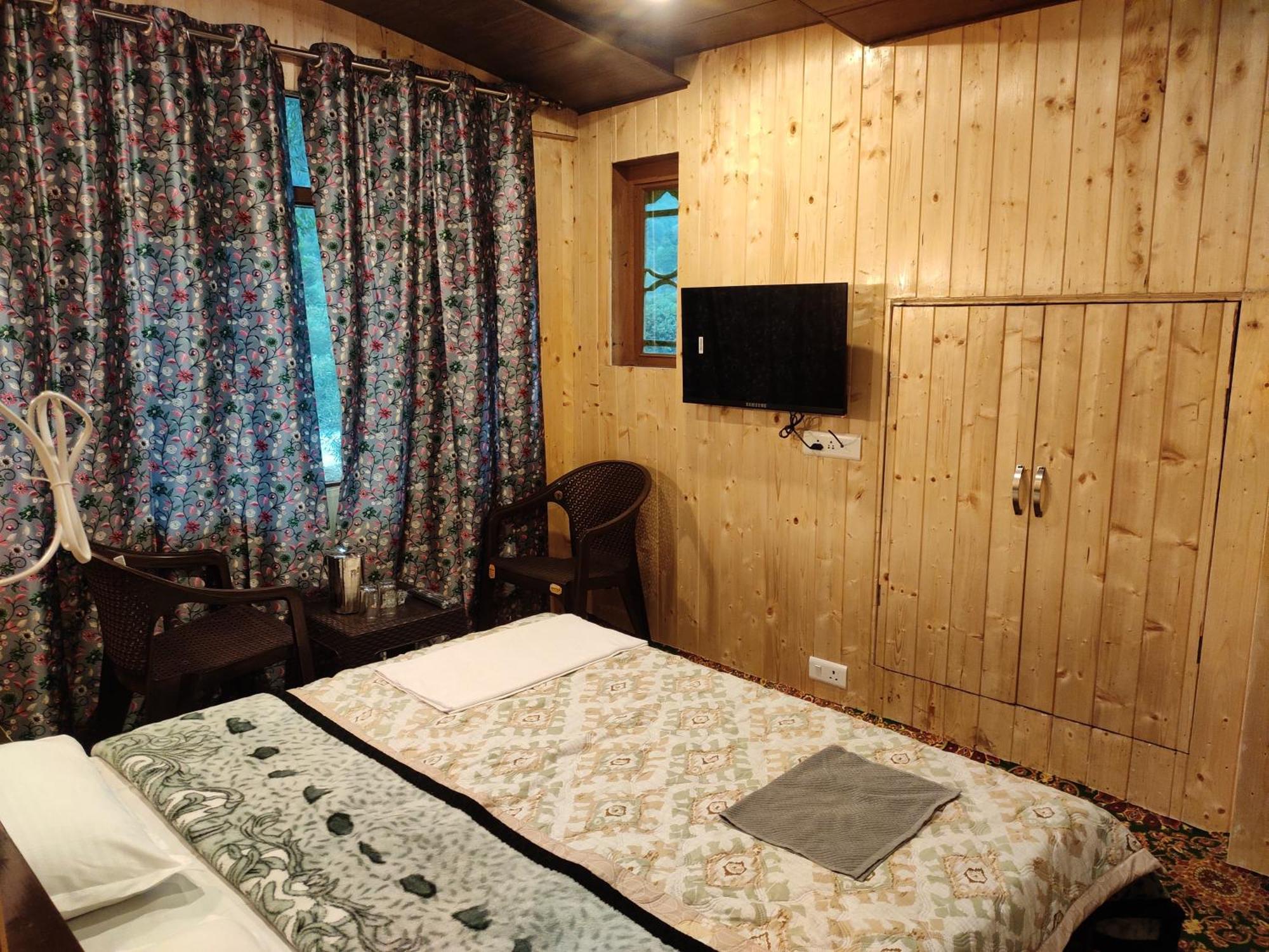 Dream River Resort Pahalgām Esterno foto