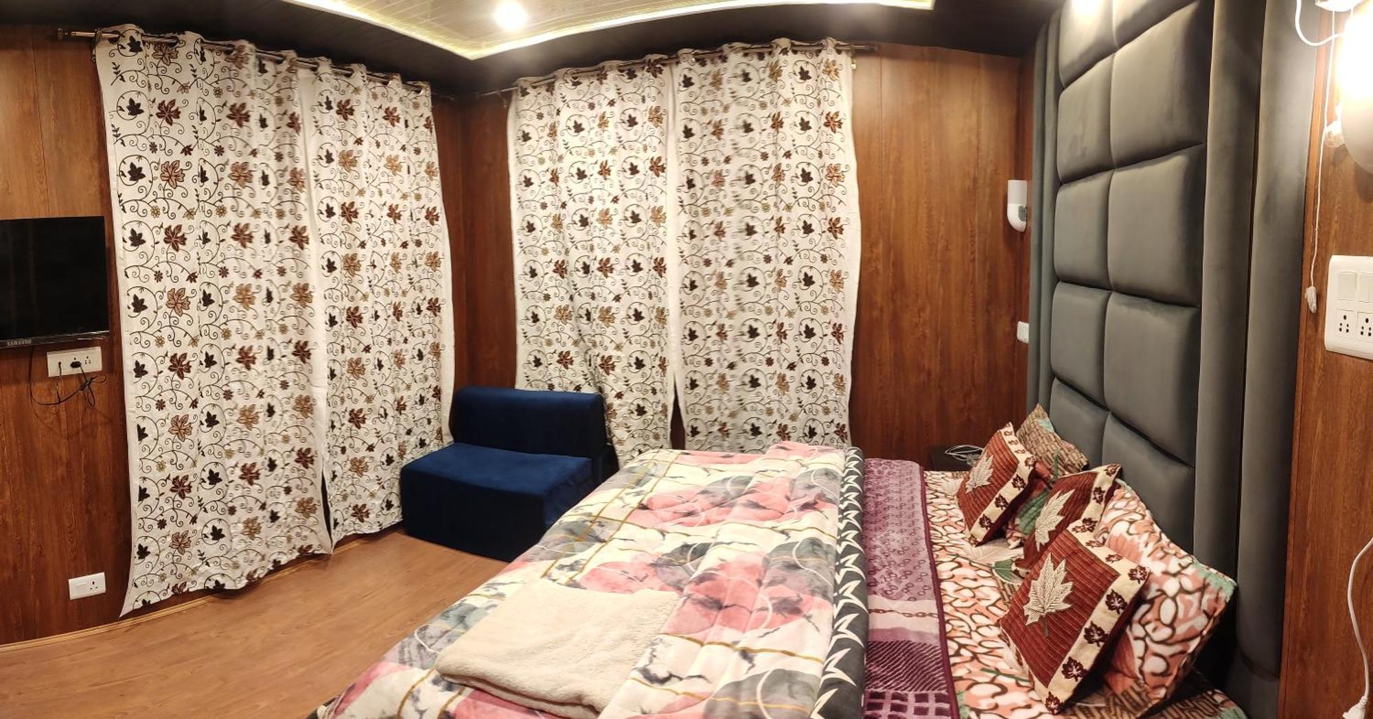 Dream River Resort Pahalgām Esterno foto